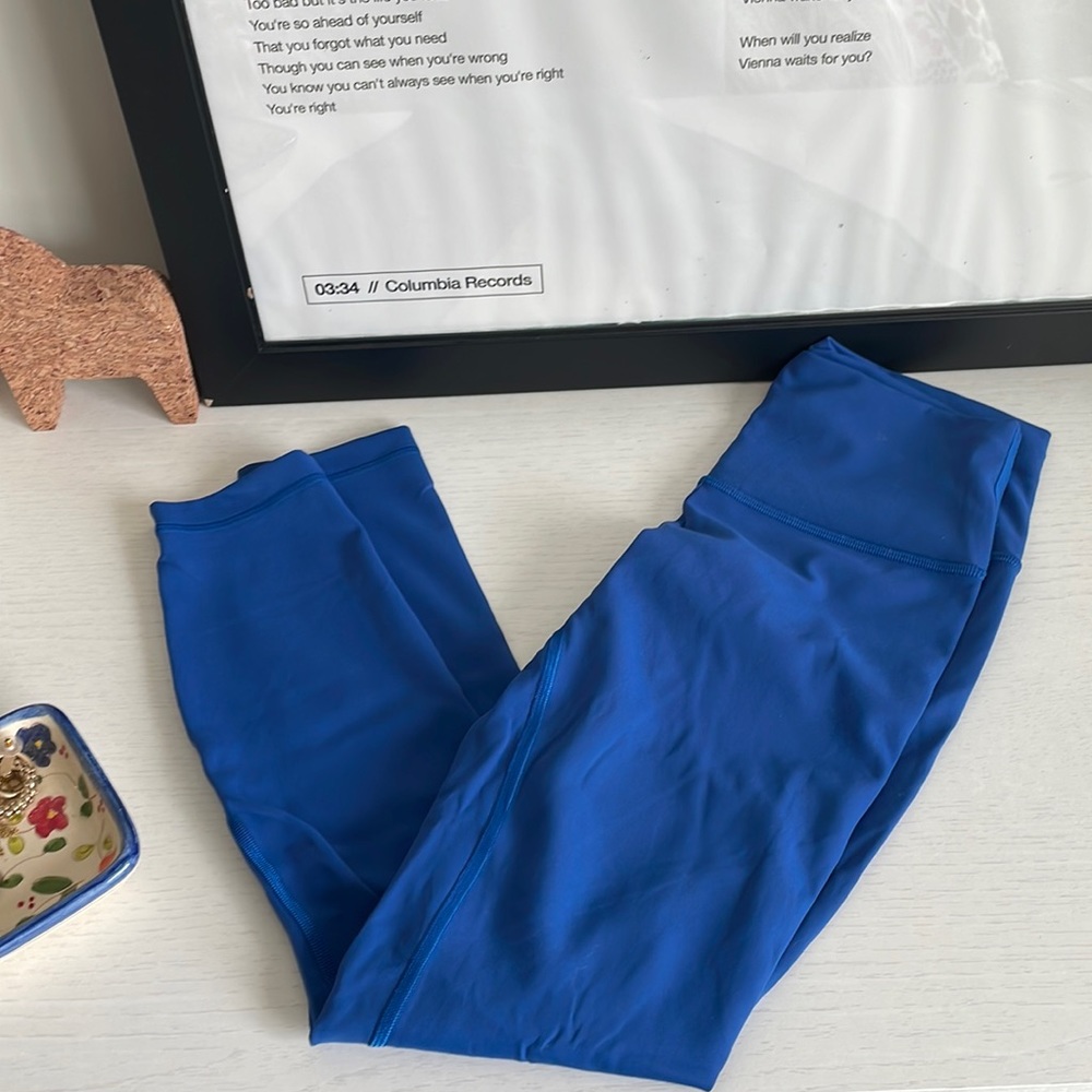Lululemon dark blue leggings